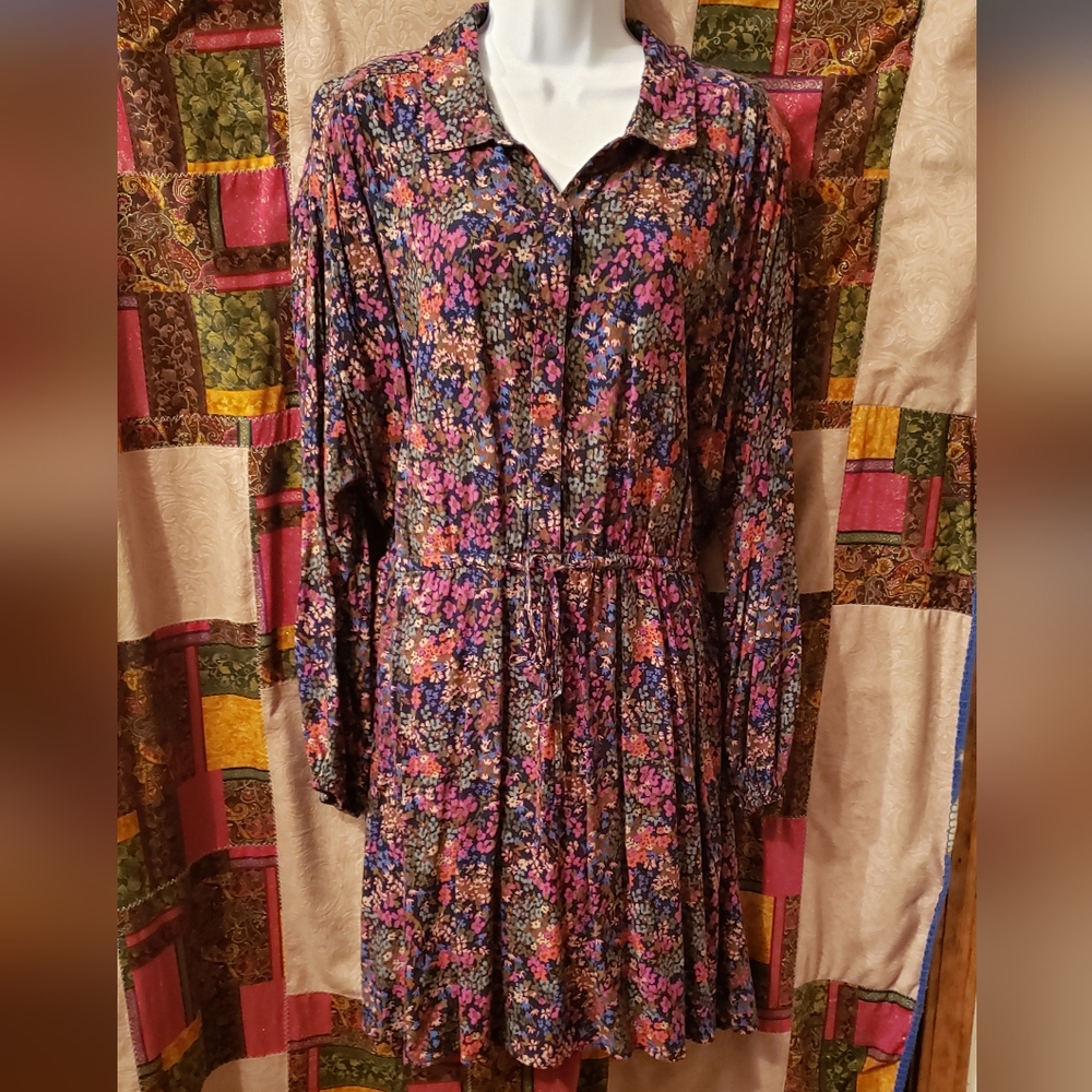 Time and Tru Multicolor Floral Long Sleeve Dress
